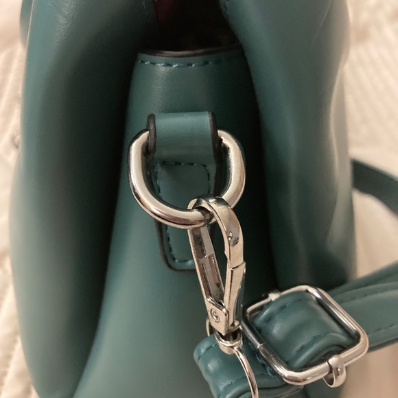 Purse - Picture 4 of 9